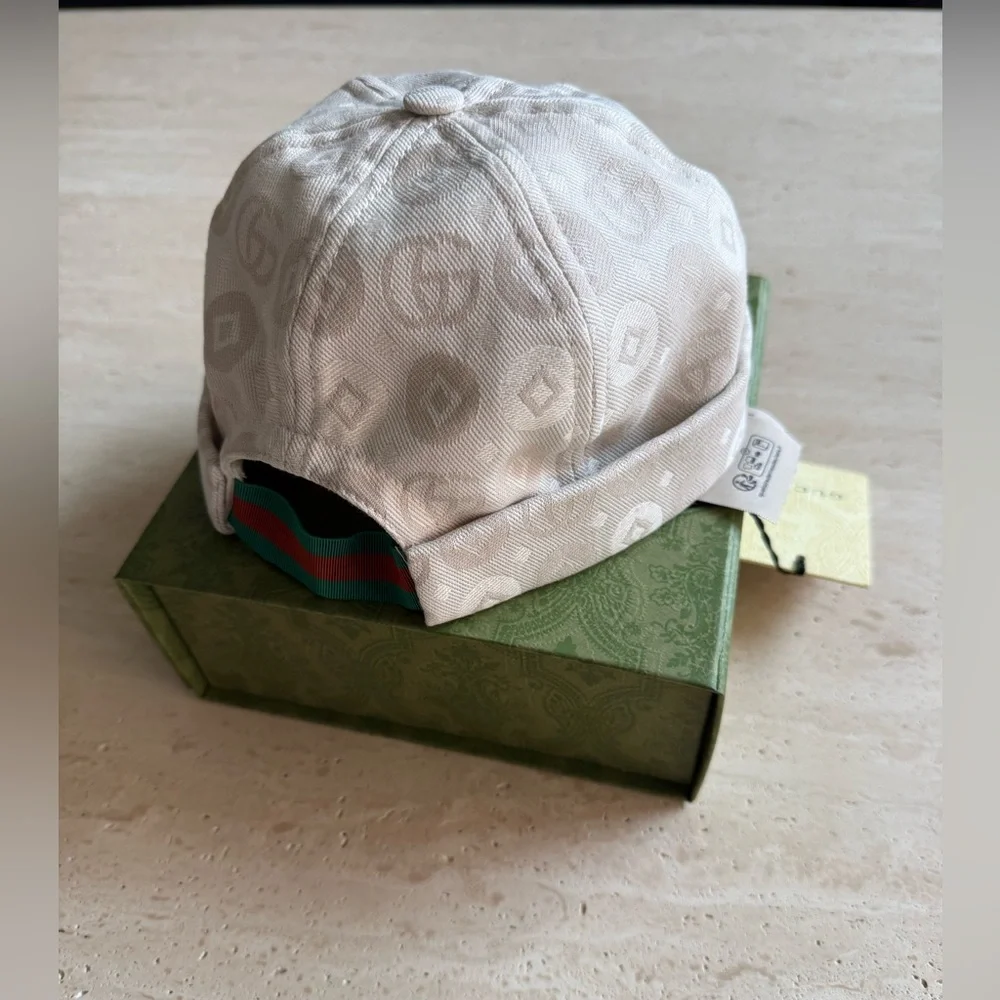 NWT GUCCI GG Kids Jacquard Docker Hat In Ivory Web Elastic Band Sz L / 56cm 💝💖